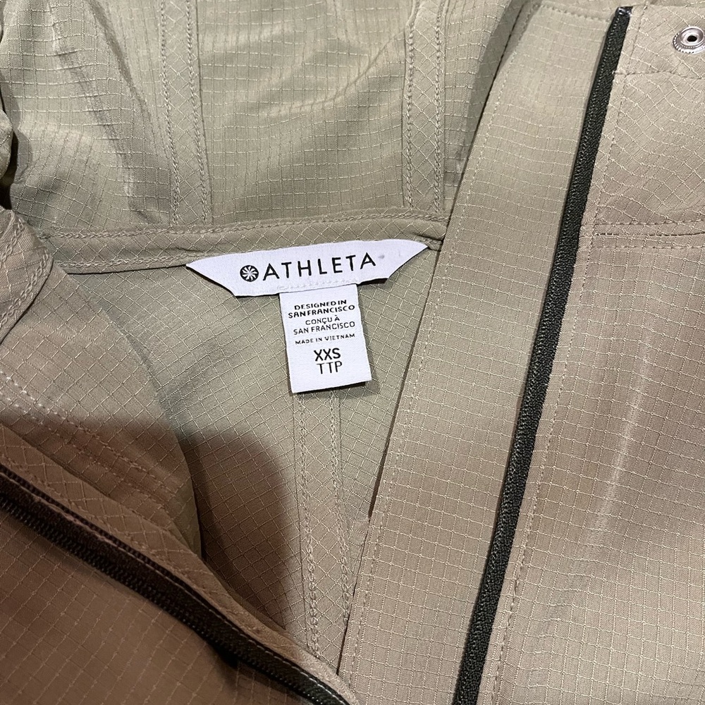 Athleta Boundless Crop Popover - Picture 4 of 6